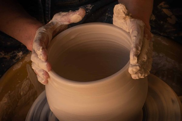 Les techniques essentielles de modelage : Comment créer des sculptures incroyables